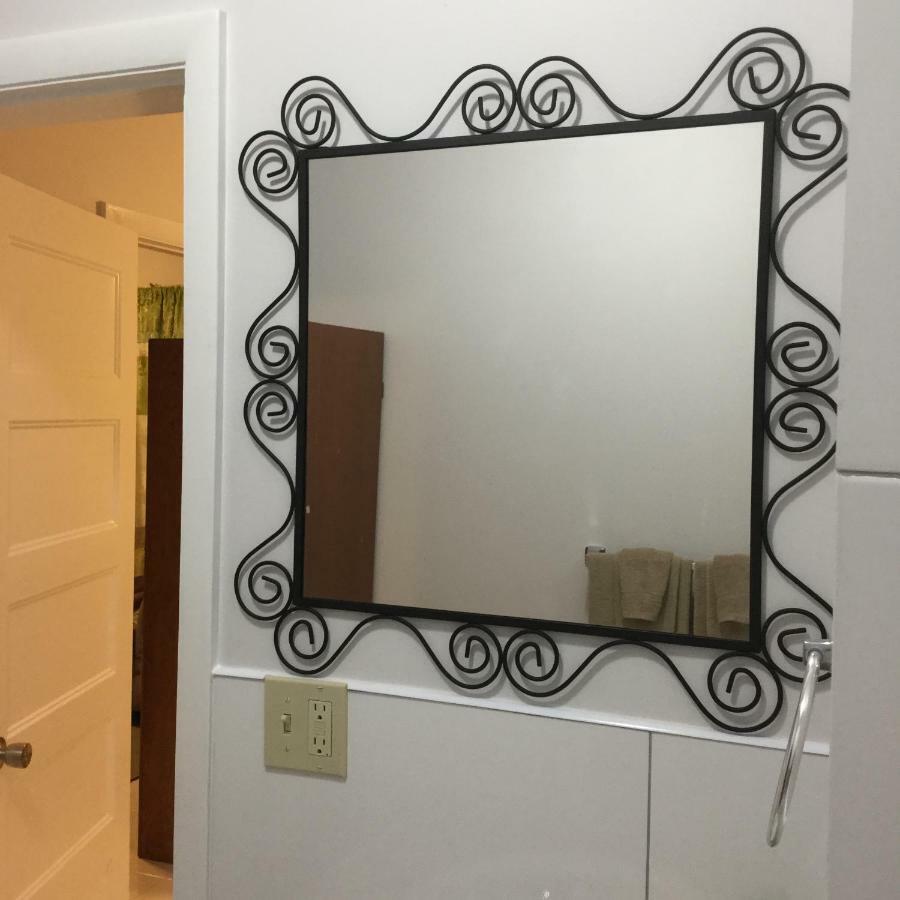 Apartment Courage *